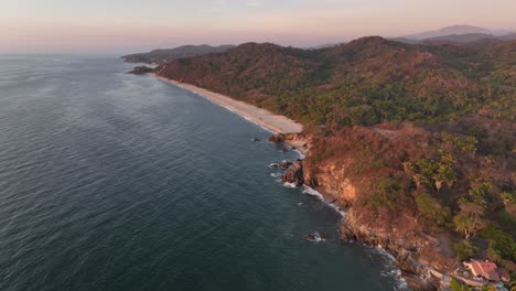 Sayulita,-Mexico's-main-beach-and-town