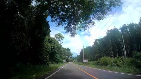 Riding-in-Thailand-on-the-motorbike.