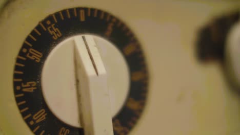 perilla de temperatura de la panadería en el horno