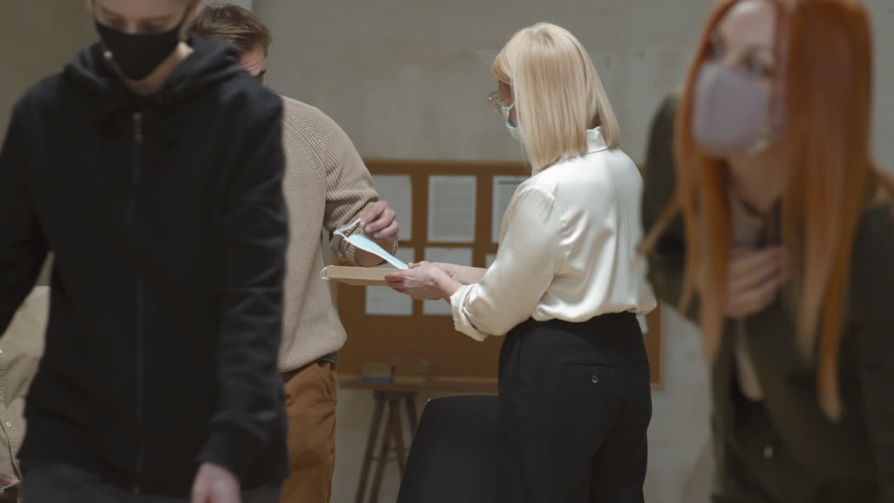 Mental Health Support Group Meeting during Covid