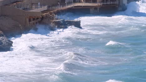 Waves-Marseille