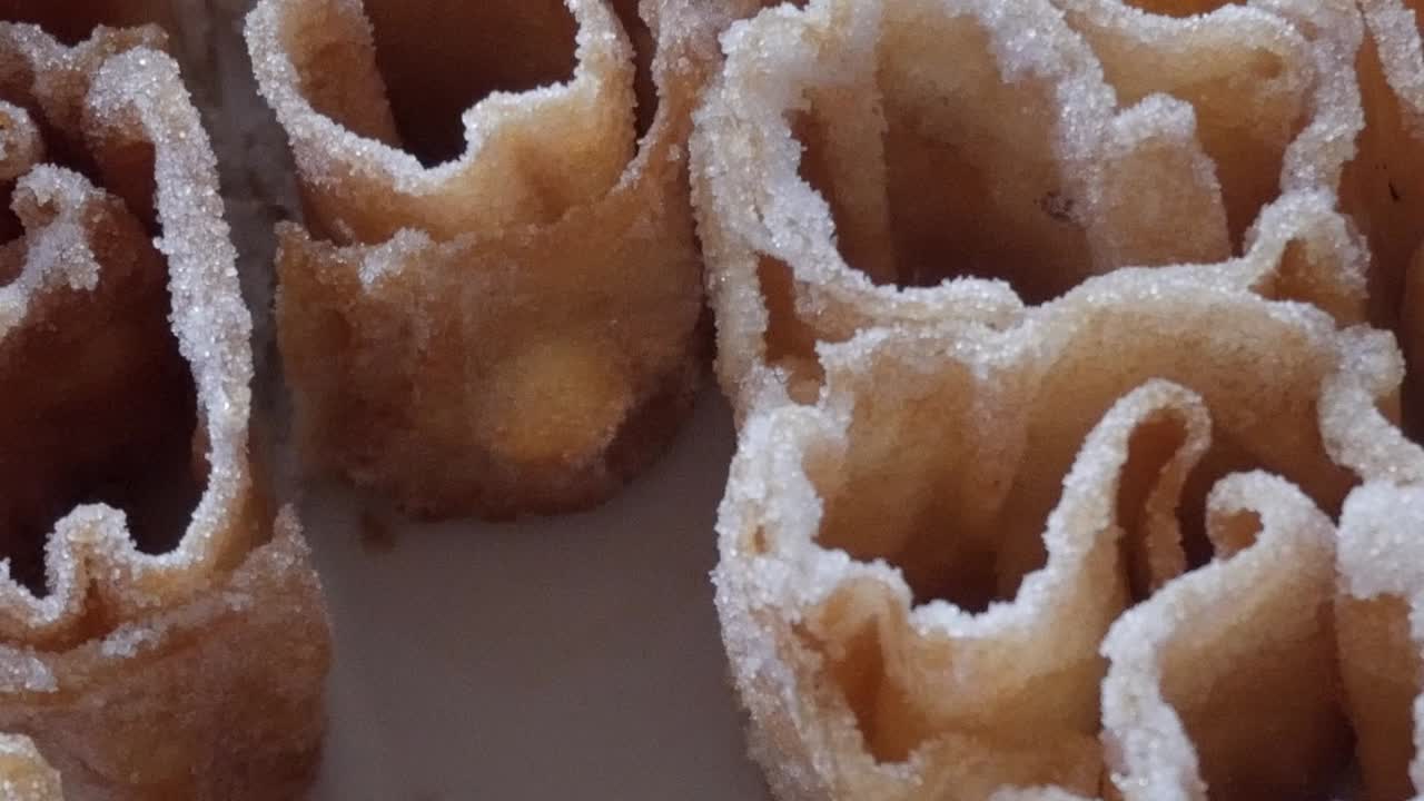 Flor frita: traditional Spanish fried sweet treat