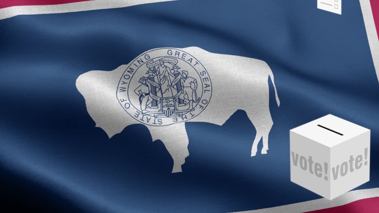 estado de wyoming - las papeletas vuelan a la caja para la selección de wyoming - caja de votación delante de la bandera - elección - voto - bandera nacional patrón de onda del estado de wyoming elementos loopable - textura de tela y bucle sin fin - bandera loopable del estado de wyoming - banderas estatales de américa