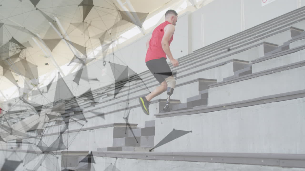 인공 다리를 가진 백인 남자가 계단을 올라 달리는 연결 네트워크의 애니메이션