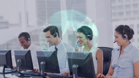 Personas-Trabajando-En-Callcenter