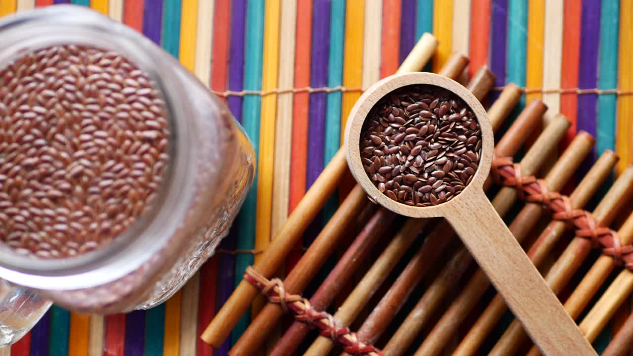 컨테이너에 있는 치아 씨의 근접 사진