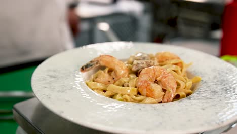 shrimp pasta dish