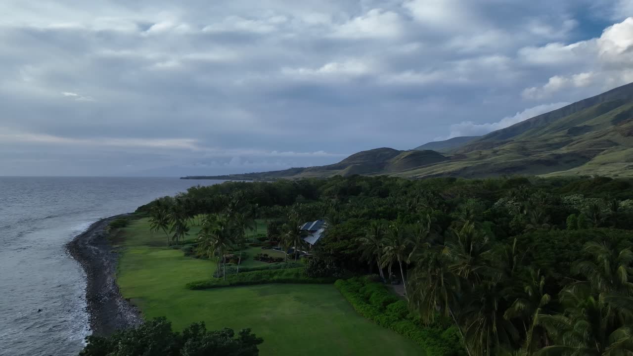 propiedades de playa de lujo en olowalu, maui