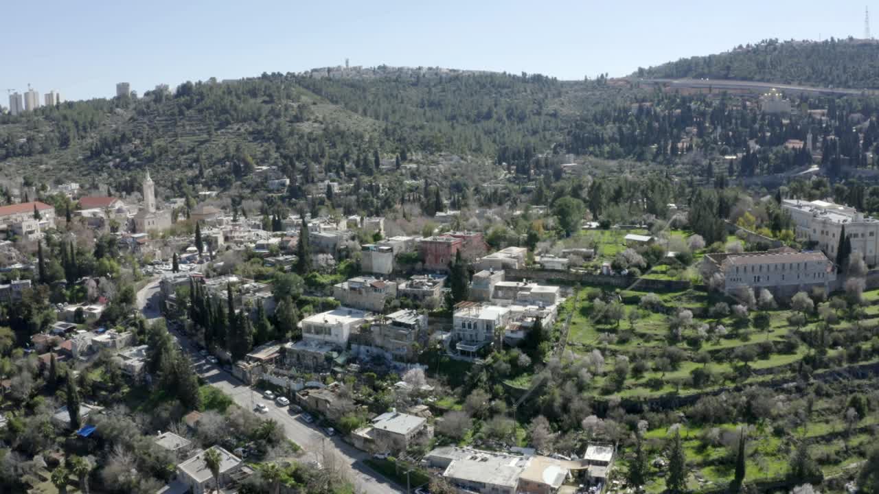 una vista aérea de ein karem, el pueblo de los almendros, jerusalén