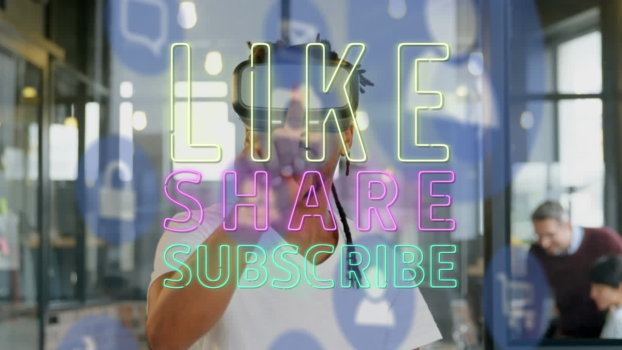 animación de iconos de medios y texto similar sobre empresario biracial con auriculares vr