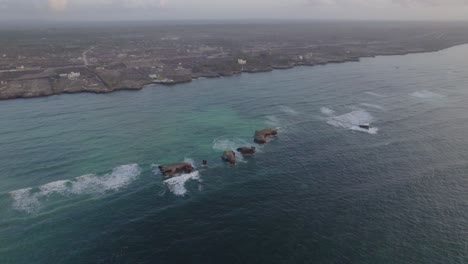 Aerial-high-shot-of-small-Islands-off-the-coast-of-Kenya,-Watamu