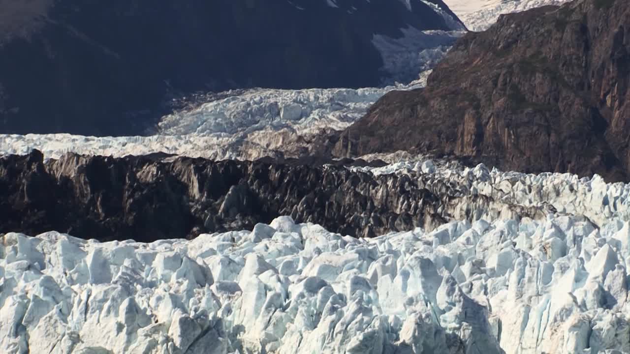 gran glaciar en el parque nacional de la bahía de los glaciares y preservar alaska