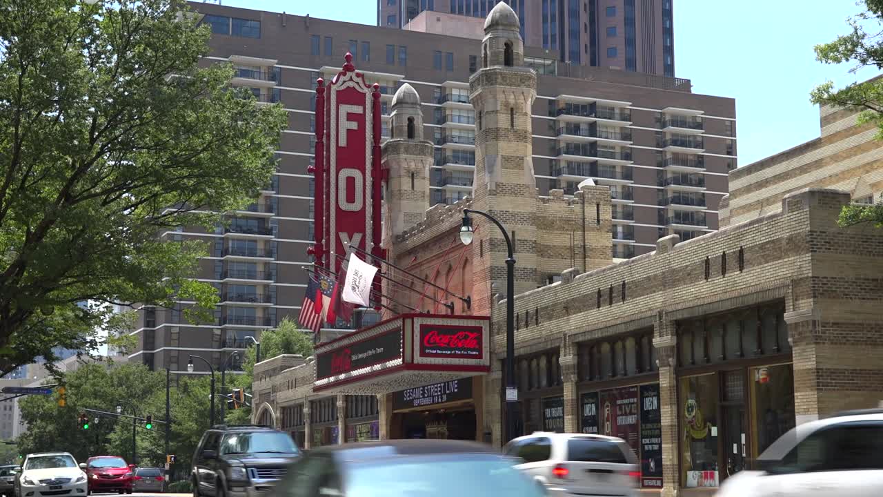 애틀랜타 조지아의 역사적인 여우 극장