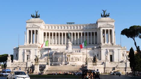 Nationaldenkmal-Viktor-Emanuel-II.,-Auch-Bekannt-Als-Vittoriano-Oder-Altare-Della-Patria,-Rom,-Italien