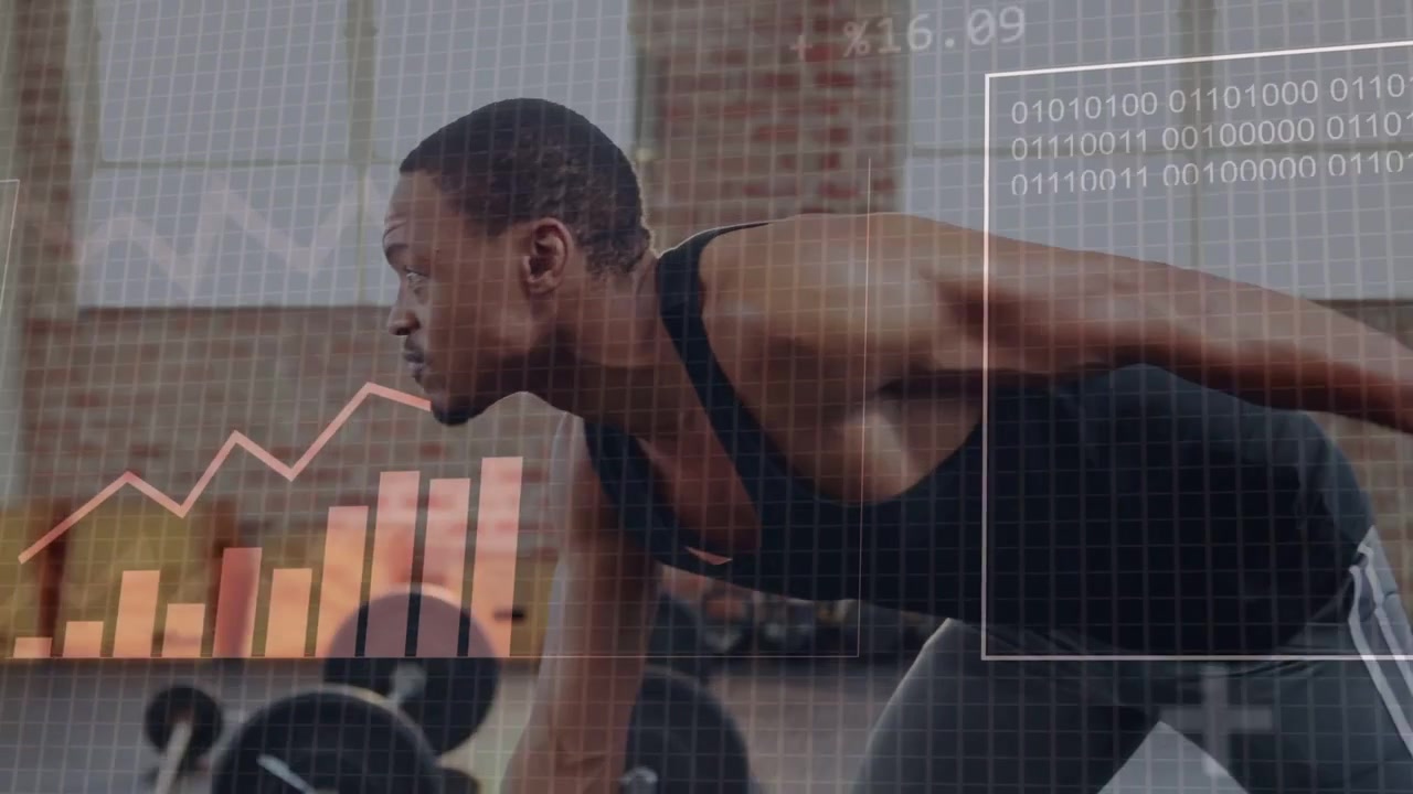 Mand griber håndvægt, afstiver hånden i et fitnesscenter, udfører roning, mens animerede diagrammer indsamler data.