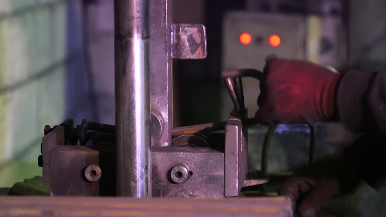 Pipe factory Iron welding
