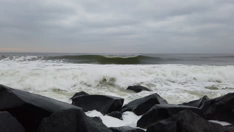 real time video of waves crashing on jetty in long branch nj