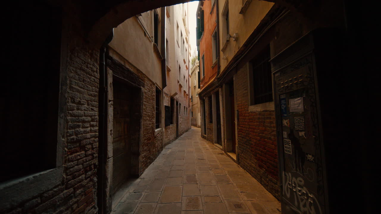 Venetian Alleyway