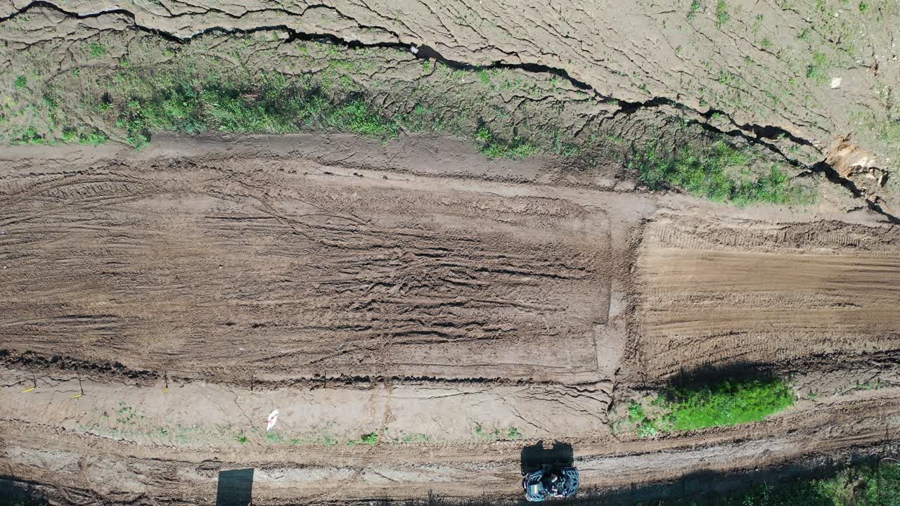 더트 자전거 트랙 건설 공중 사진