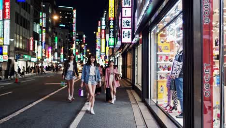 nighttime shopping in tokyo