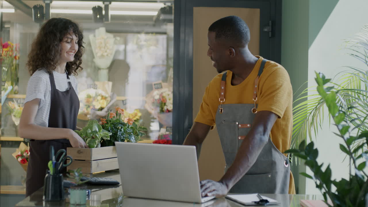 Florist Shop Employees Working
