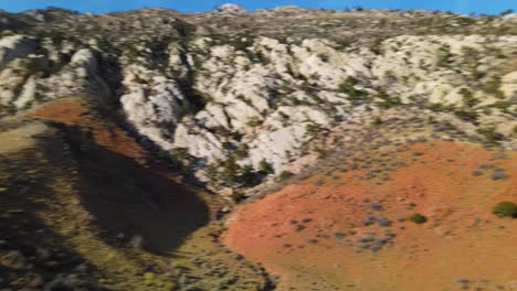 Right-pan-of-a-white-arid-rocky-expanse