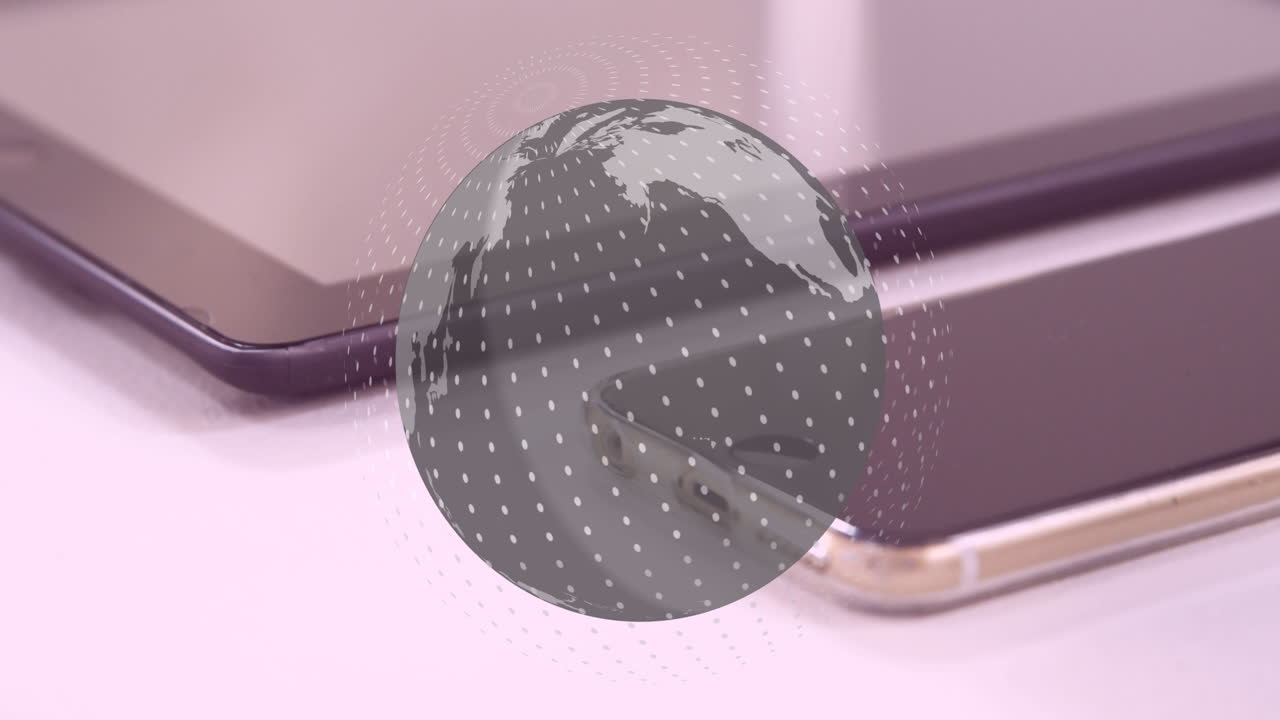 анимация земного шара на планшете, смартфоне и умных часах