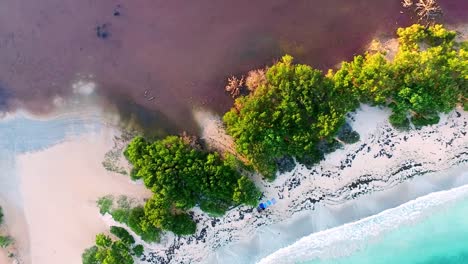 toma aérea cenital de la playa sucia ubicada en cabo rojo puerto rico antes del huracán maría.