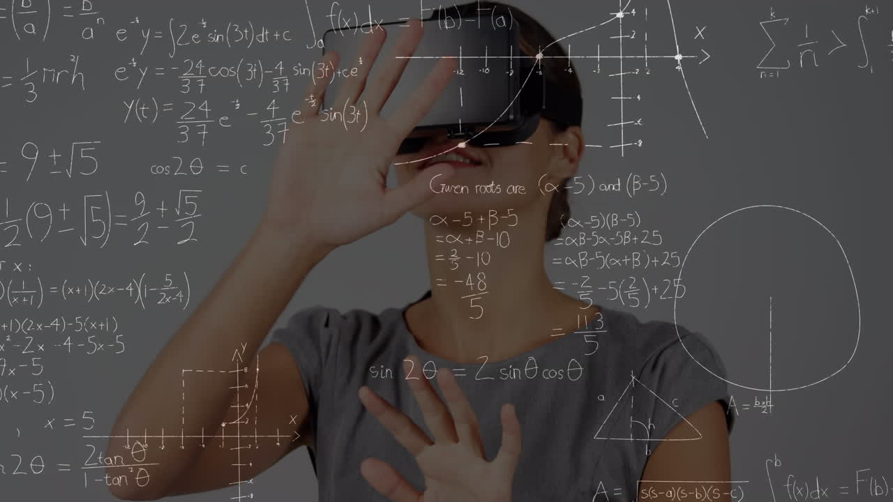 animación de fórmulas matemáticas sobre la mujer usando auriculares vr