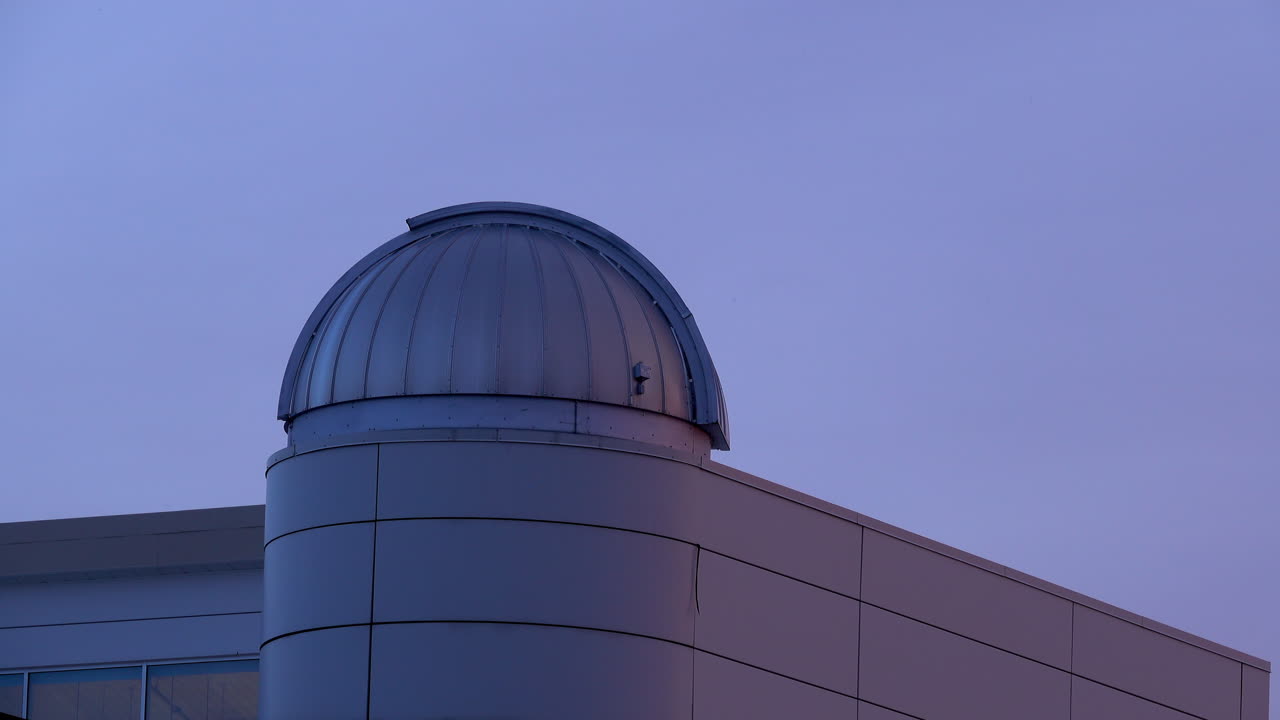 Kuppelen på et astronomisk observatorium