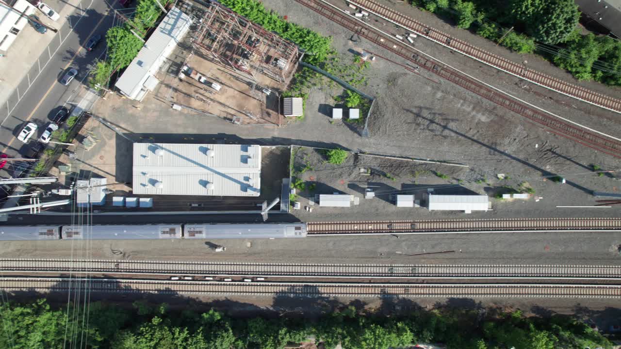 로그 아일랜드 철도 열차의 공중 드론, 4k