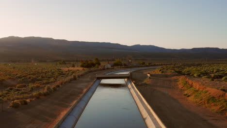 Sunrise-at-a-waterway-in-the-Sierra-Nevada