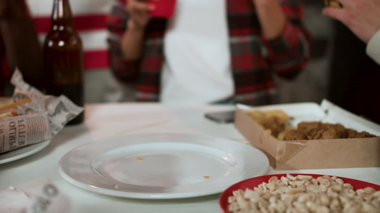 7월 4일을 축하하는 친구들