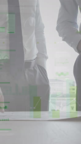 animación de estadísticas y procesamiento de datos financieros sobre empresarios en reuniones