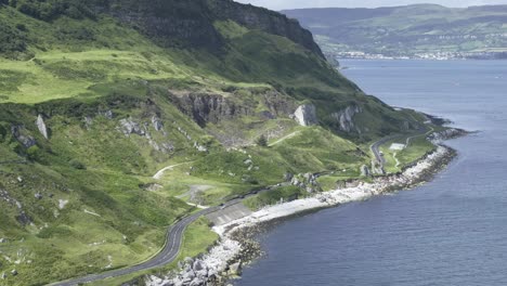 Glenarm-En-La-Carretera-De-La-Costa-De-Antrim-En-Irlanda-Del-Norte