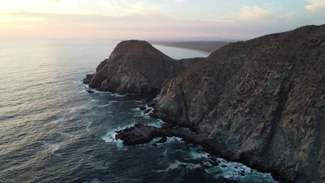 vista aérea de punta lobos en baja california sur