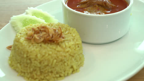 yellow rice with curry chicken mussaman soup