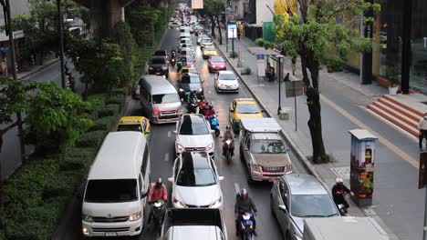 vehicles moving through congested city streets