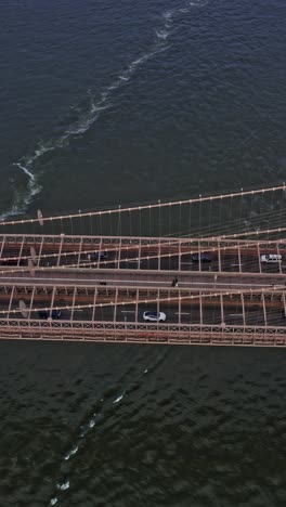 brooklyn bridge in ny. financial district. manhattan