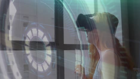animación del escaneo del alcance y el procesamiento de datos sobre la mujer que usa auriculares vr