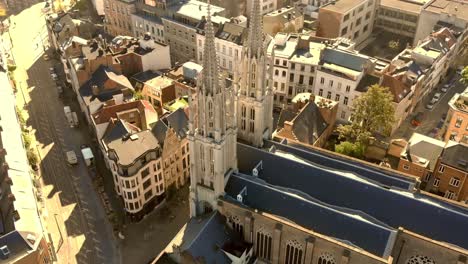 Sankt-Georgs-Kirche-Antwerpen,-Stadtteil-Mechelseplein