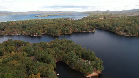 Vista-Aérea-Del-Lago-Crescent,-Wolfeboro-New-Hampshire-Usa