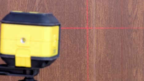 Accurate-measurement-of-distance-using-laser-level