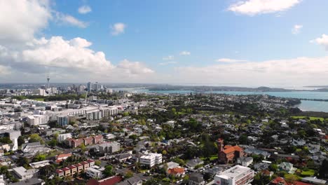 Paisaje-Urbano-Aéreo-De-Auckland,-El-área-Urbana-Más-Grande-De-Nueva-Zelanda