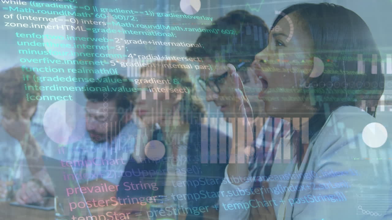 animación del procesamiento de datos financieros sobre diversas personas de negocios