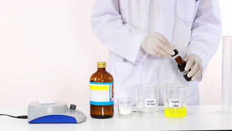 experimento de titulación de vitamina c