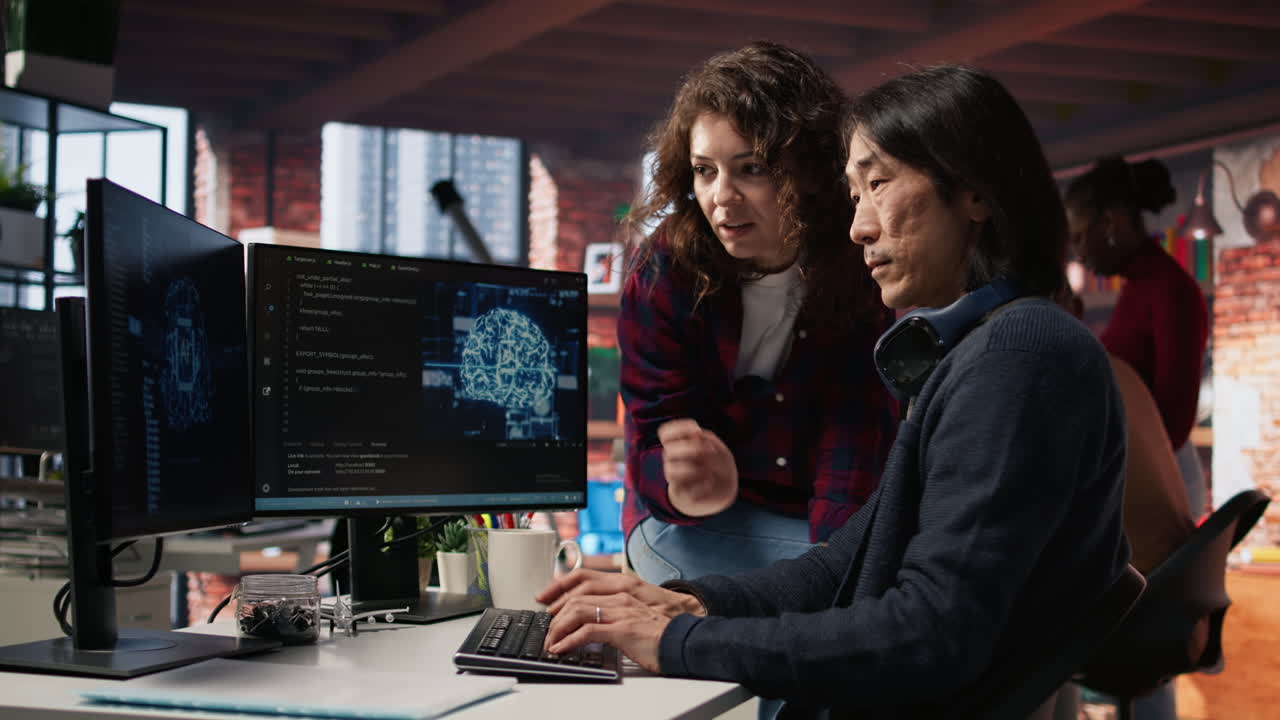 trabajo en equipo compañeros de oficina de startup que utilizan inteligencia artificial