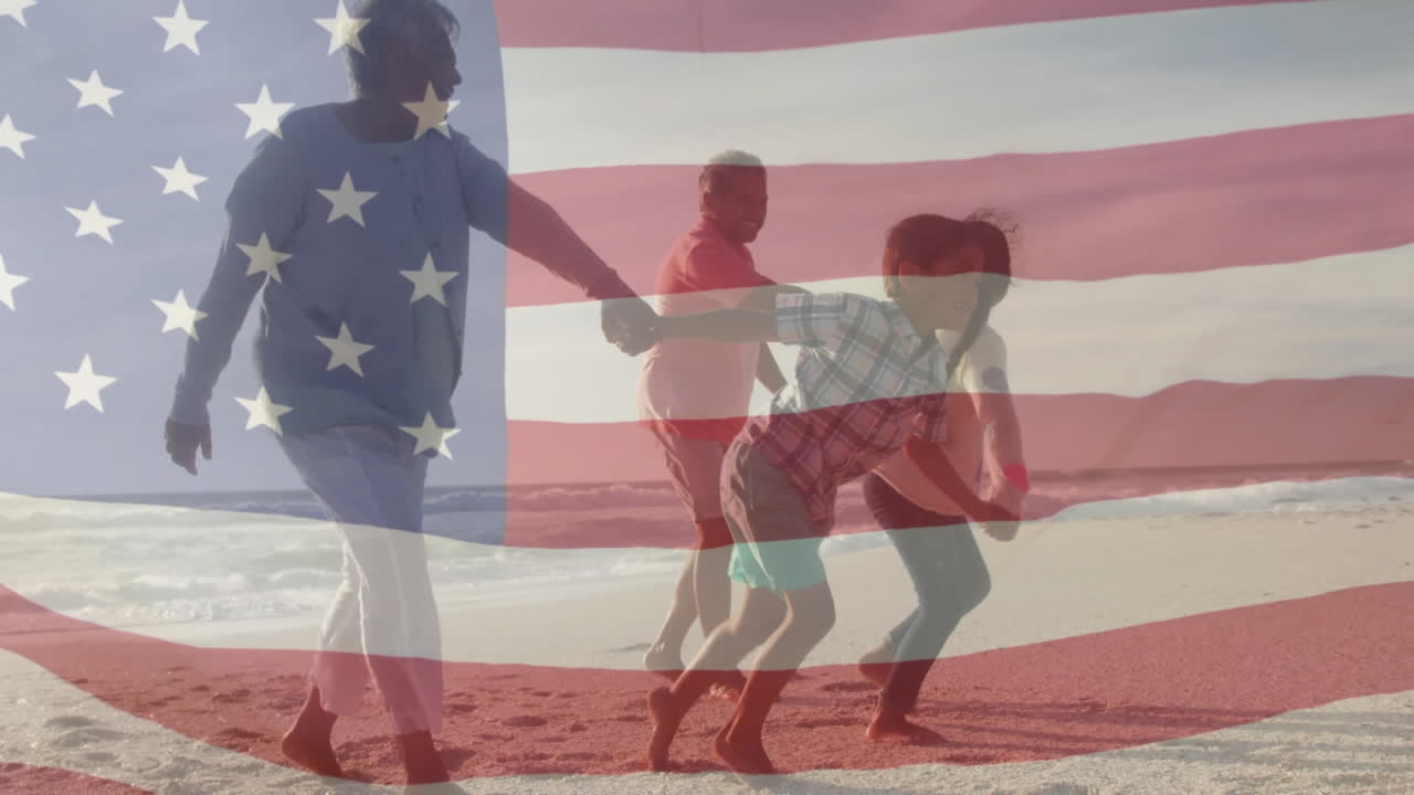 animación de la bandera de los estados unidos de américa y una pareja biracial con nietos en la playa.