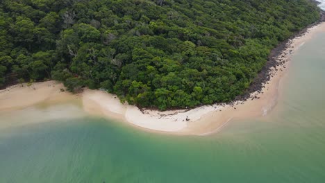 Green-Forest-Of-Burleigh-Mountain-And-Pristine-Blue-Water-Of-Tallebudgera-Creek-At-Queensland,-Australia