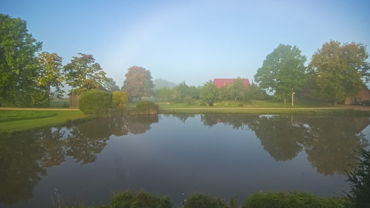 화창한 여름날, 시골 풍경 timelapse